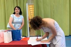 IMG-3ef30b4e5bd46435192669df1953d058-V